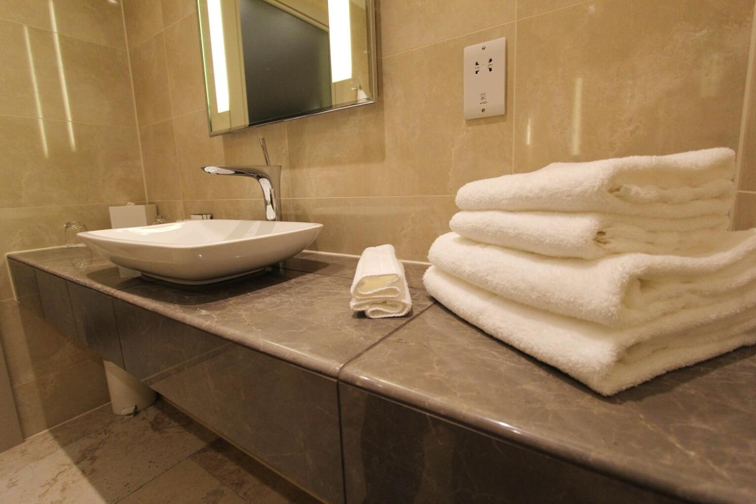 Cae Court Hotel Bridgend  Εξωτερικό φωτογραφία